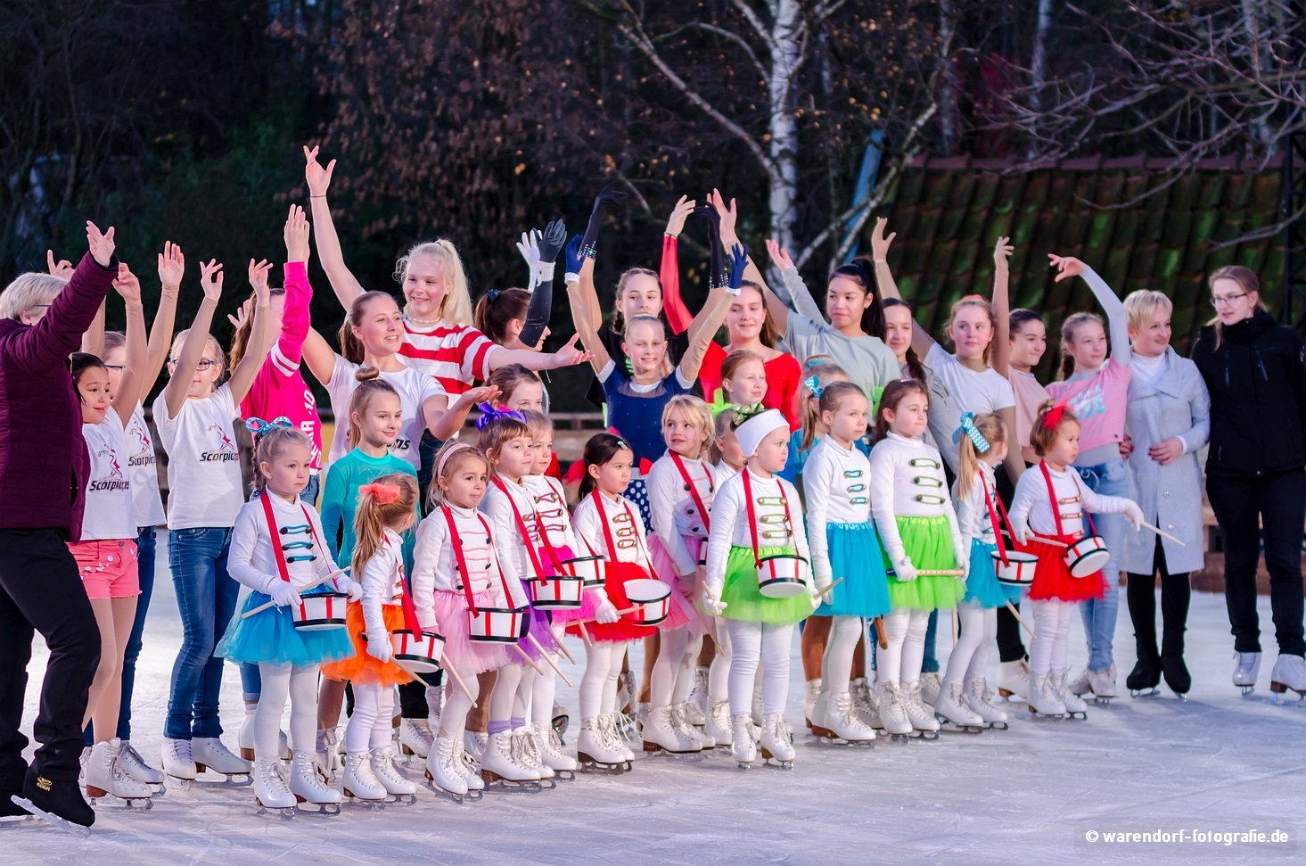 ESC-Eiskunstlauf Eröffnet Winterzeit Im Zoo Hannover! - ESC Wedemark ...